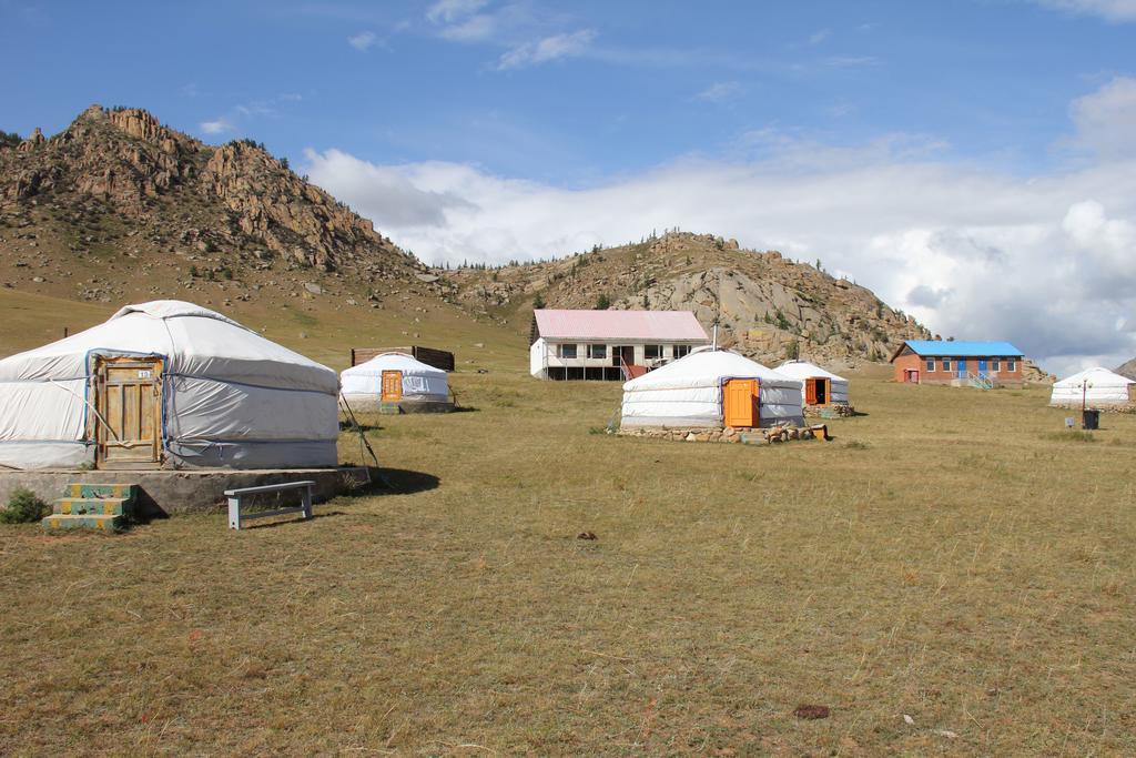 Hotel Magic Rock Tourist Camp à Nalayh Extérieur photo